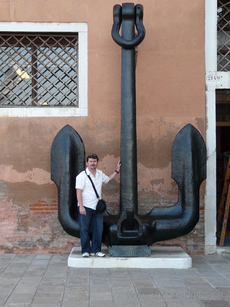 P1060708.JPG - Andrew Wilkie with AH Navy Battleship Tegetthoff - 8200 kg anchor.