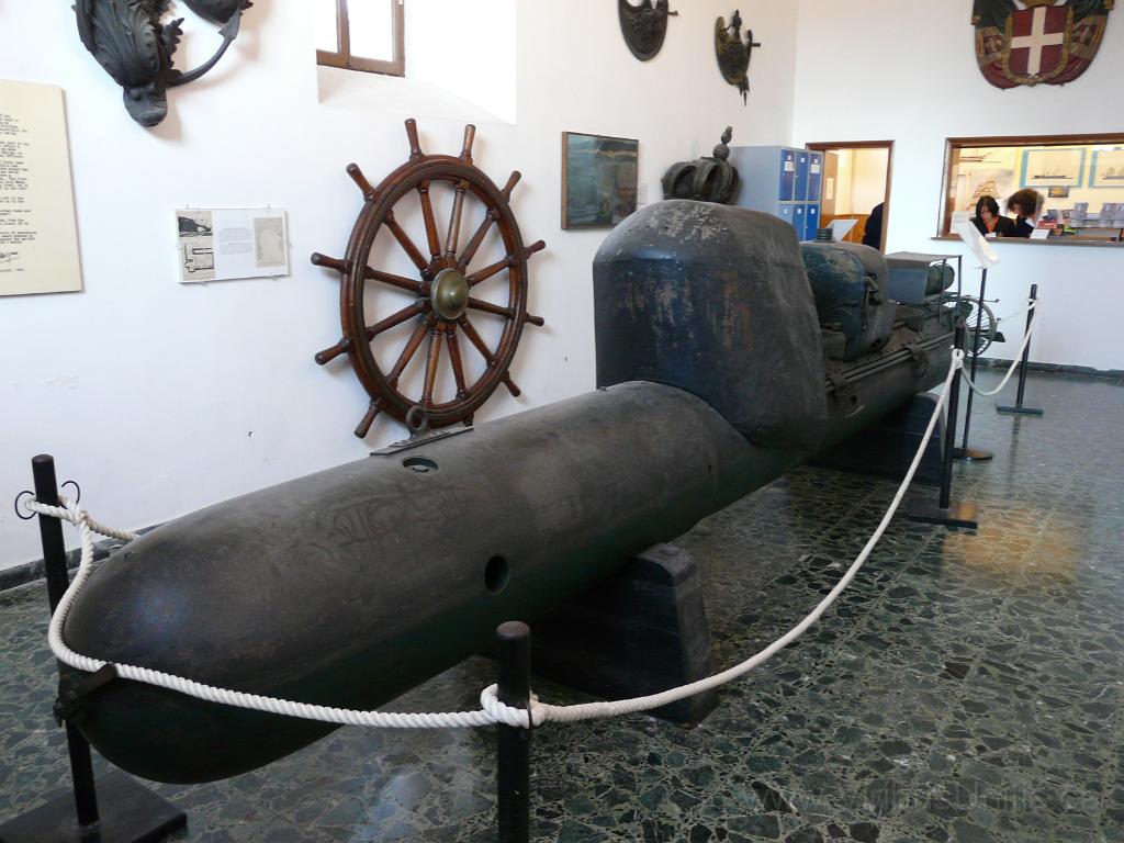 P1060713.JPG - Italian human torpedo Maiale ("Pig")