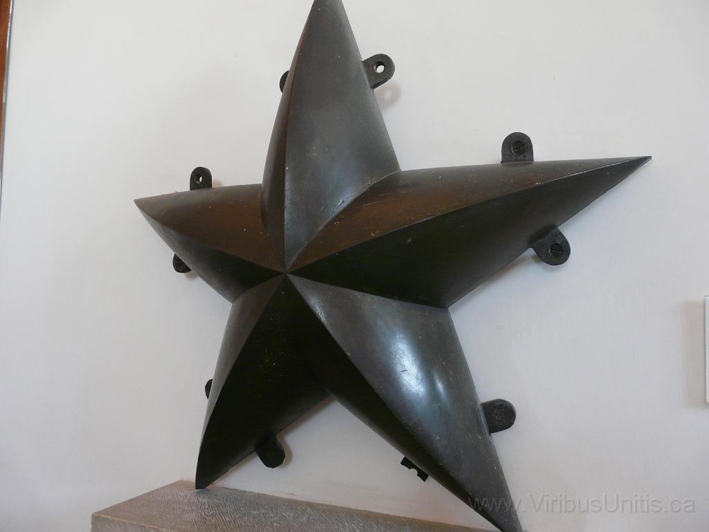 P1060720.JPG - Star in Bronze - Italian Battleship Vittorio Veneto