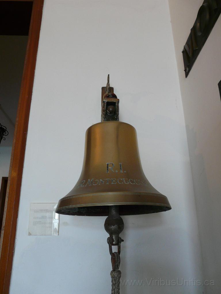 P1060722.JPG - Italian Cruiser Raimondo Montecuccoli ship bell