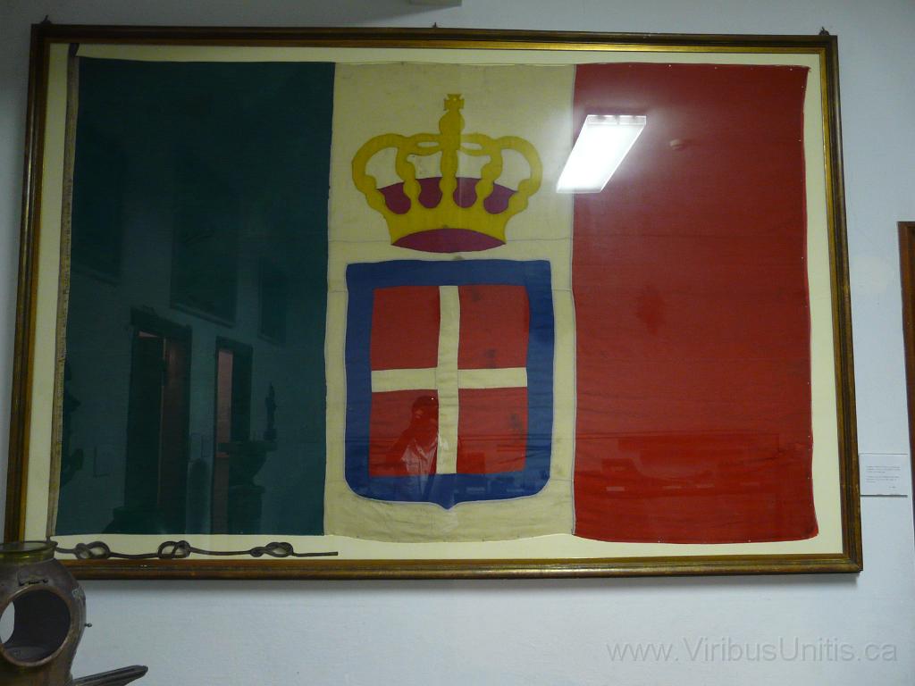 P1060756.JPG - Submarine U12 Colors