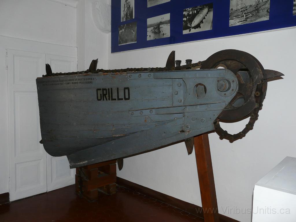P1060817.JPG - Bow section of assualt craft "Grillo"