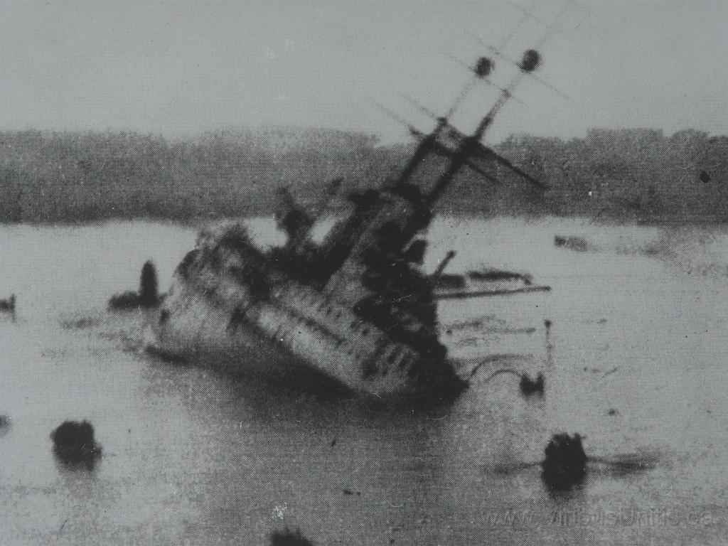 P1060819.JPG - AH Battleship Viribus Unitis sinking on 1 November 1918