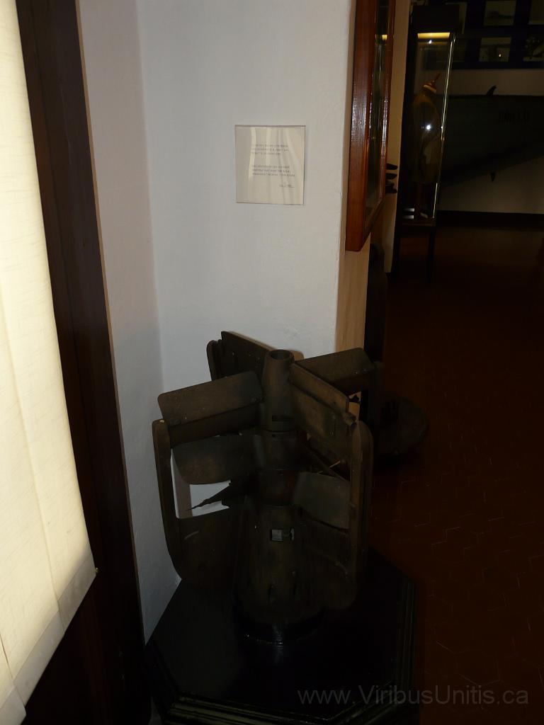 P1060828.JPG - Torpedo propulsion unit