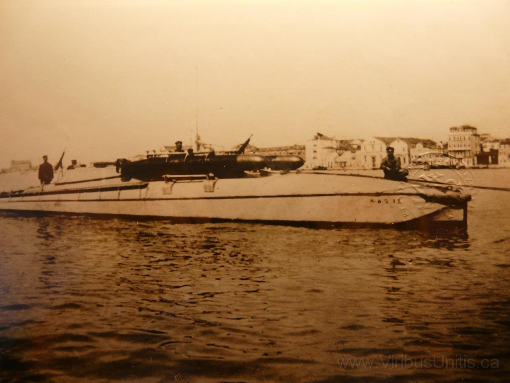 P1060832.JPG - Italian MAS-15 which sank the AH Battleship Szent Istvan