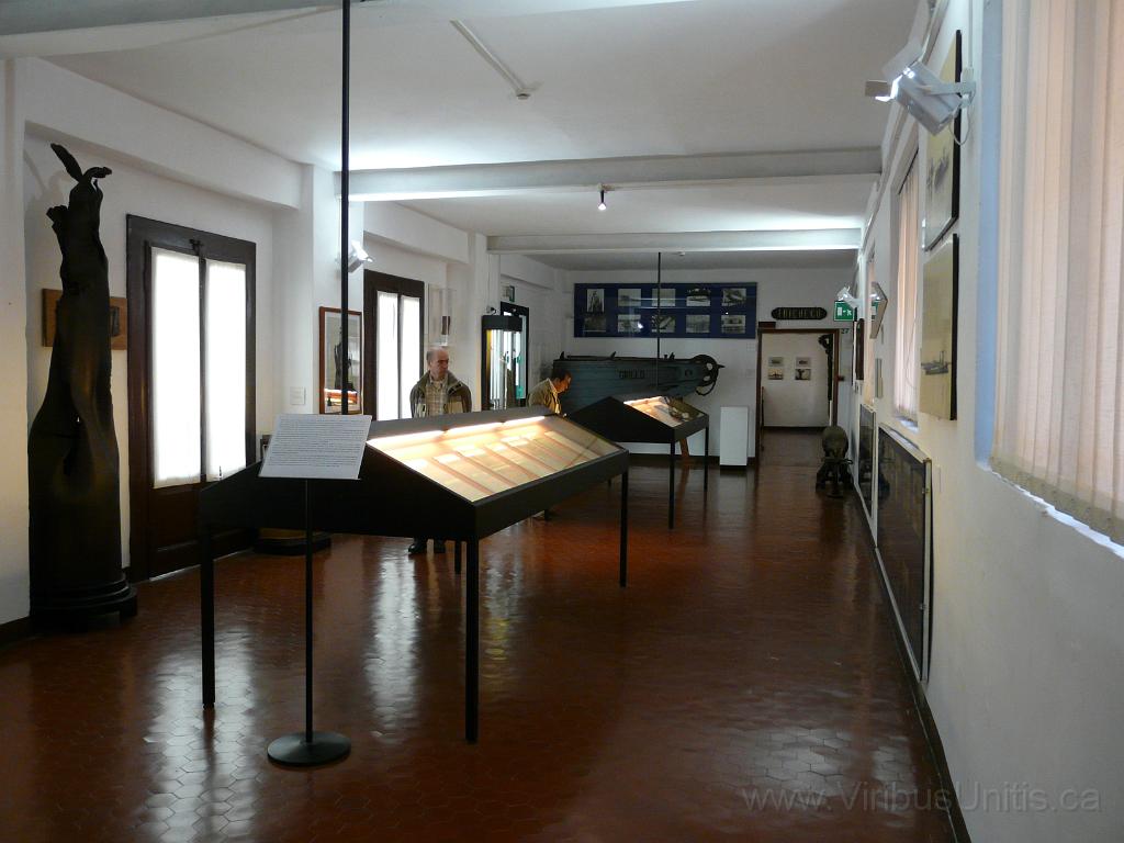 P1060841.JPG - Museum hallway